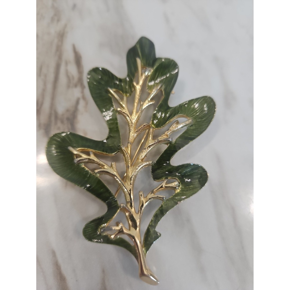 Sarah Coventry Brooch "Enchanted Forest" Enamel Oak Leaf Goldtone Signed Vtg